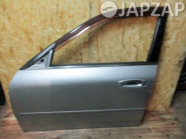 Дверь боковая для Nissan Skyline V35        Серебро