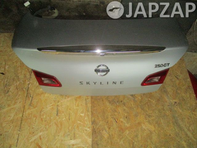 Крышка багажника для Nissan Skyline V36  VQ25HR      Серебро