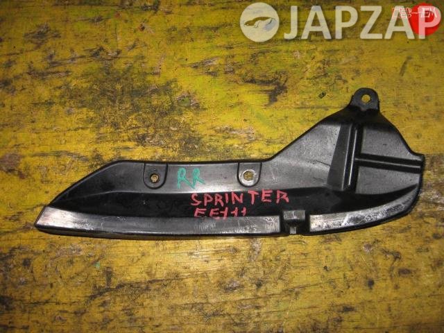 Подкрылок для Toyota Sprinter         