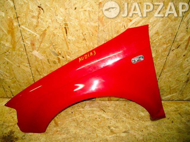 Крыло переднее для Audi A3 8P        Красный