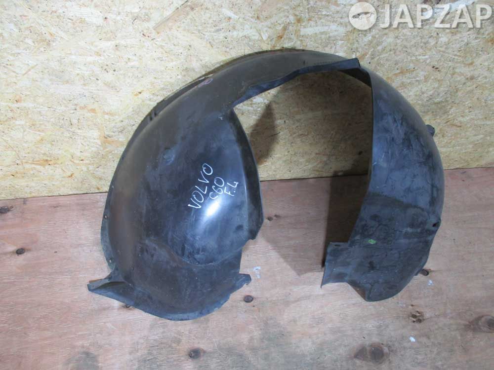 Подкрылок для Volvo S60 RS61 RS79 RH59 HV32    перед лево  30655665 
