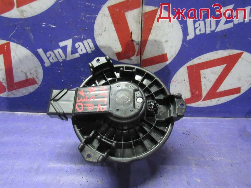 Мотор печки для Toyota Vitz KSP130  1KR-FE      Серебристый